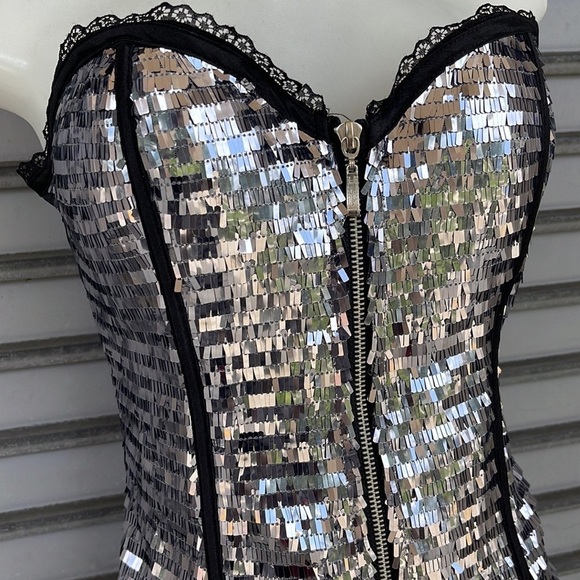 Lydia USA Sequence Corset Size S Swift - Picture 4 of 10